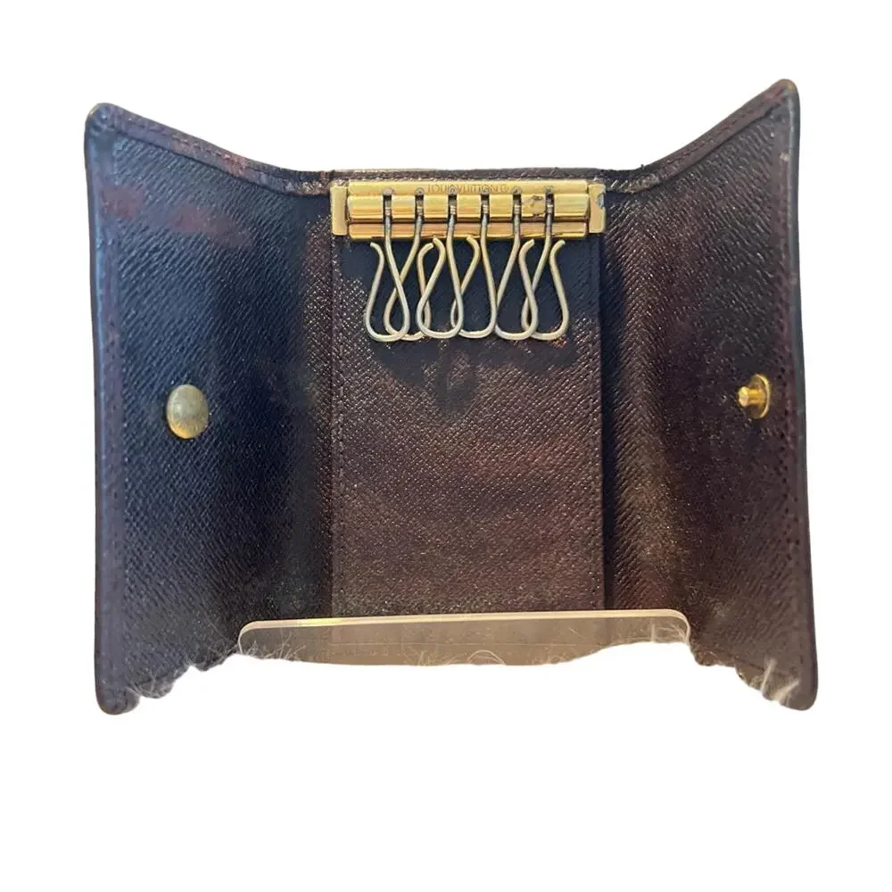 Louis Vuitton Taiga Leather Key Holder (LVXX016)